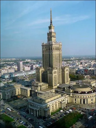Dans quelle ville se trouve ce monument ?