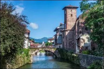 Quel est le nom de cette cit&eacute; m&eacute;di&eacute;vale se trouvant sur le chemin de Compostelle ?
