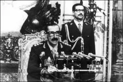 Le 24 mars, un coup d'&Eacute;tat installe au pouvoir le g&eacute;n&eacute;ral Videla : de quel pays d'Am&eacute;rique du sud s'agit-il ?