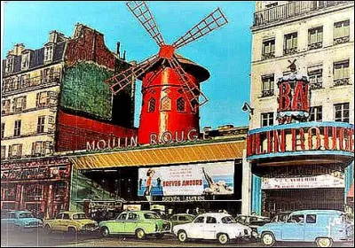 Quelle est l'auto verte au Moulin-Rouge de Paris ?