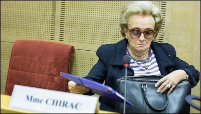 Quel mandat &eacute;lectif exerce-t-elle sans discontinuer de 1979 &agrave; 2011 ?