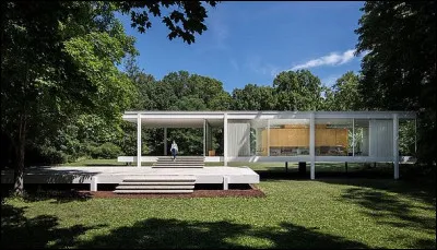 Qui a r&eacute;alis&eacute; la Farnsworth House en 1951 ?