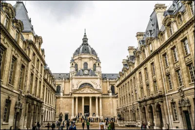 En 1906, &agrave; la suite de quel &eacute;v&eacute;nement Marie Curie a-t-elle pu donner des cours &agrave; la Sorbonne ?