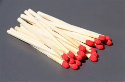 Comment s'appelle l'extr&eacute;mit&eacute; enduite des allumettes ?
