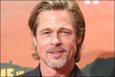 Qui est cet acteur am&eacute;ricain qui joue le premier r&ocirc;le dans le film ''L'&Eacute;trange Histoire de Benjamin Button'' ?