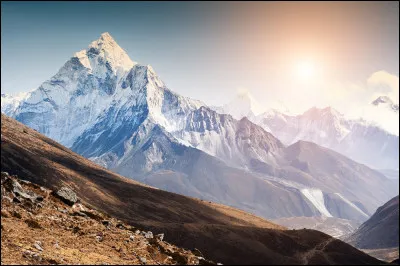 Quelle cha&icirc;ne de montagnes se situe dans le sud de l'Allemagne ?