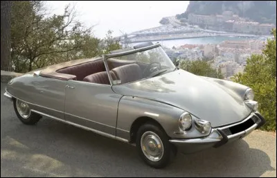 C'est l'un des cabriolets les plus &eacute;l&eacute;gants des ann&eacute;es 60. Quelle est cette auto ?