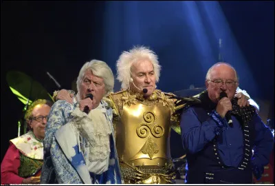 Quel est ce groupe dont l'un des titre est ''Les Prisons de Nantes'' ?