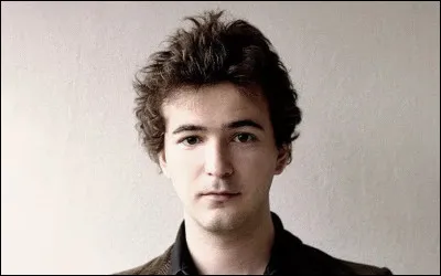 Qui est ce chanteur dont l'une des chansons s'intitule ''Nantes'' ?