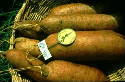 Si je souhaite une bonne saucisse fum&eacute;e, quelle charcuterie choisir sachant que, depuis 2010, elle est une appellation prot&eacute;g&eacute;e ?