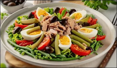 Dans quelle ville se r&eacute;galer avec cette sp&eacute;cialit&eacute; de salade ?