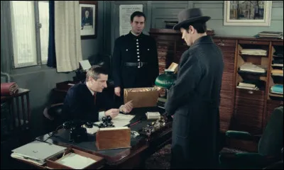 Dans "Monsieur Klein", film de Losey, quel acteur interpr&egrave;te le r&ocirc;le de Robert Klein, un marchand d'art dans la France de 1942 qui cherche &agrave; prouver qu'il n'est pas juif ?