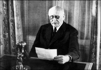 P&eacute;tain attribue aussi la d&eacute;faite ...