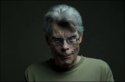 Qui est ce maitre de l'horreur, auteur du roman ''Colorado Kid'' ?