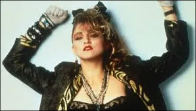 Madonna a chant&eacute; "...Baby One More Time" dans les ann&eacute;es 90.