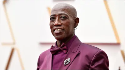 Qui est cet acteur qui joue le premier r&ocirc;le dans le film ''Drop Zone'' ?