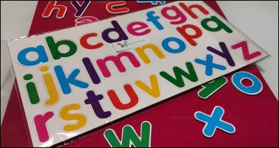 Quelle est la seule lettre qui n'appara&icirc;t pas dans le tableau p&eacute;riodique des &eacute;l&eacute;ments ?