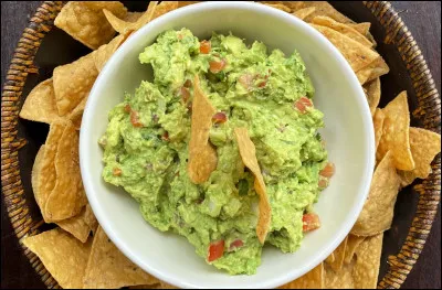Quel fruit est utilis&eacute; pour fabriquer le guacamole ?