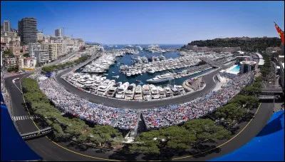 Le Grand Prix de Monaco est le plus long circuit du calendrier.