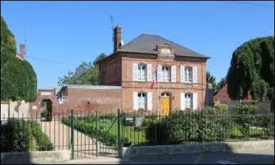 Village de l'arrondissement de Senlis, Thury-en-Valois se situe dans le d&eacute;partement ...