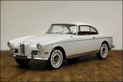 Dans une Allemagne d'apr&egrave;s-guerre, vendre une voiture au prix d'une maison relevait plus de la folie industrielle que du bon sens &eacute;conomique. Quelle voiture a failli couler sa marque &agrave; cause de son prix prohibitif ?