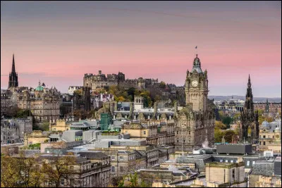 Dans quel pays se trouve la ville de Dull (&laquo; Terne &raquo; en anglais) ?