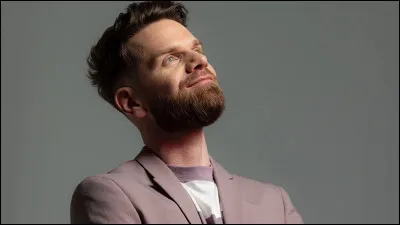 Qui est ce chanteur, interpr&egrave;te du titre ''Clara'' ?