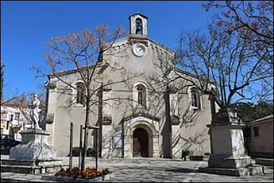 Voici l'&eacute;glise Saint-Jean-Baptiste, &agrave; Courbessac. Ancienne commune Gardoise, elle se situe dans l'ancienne r&eacute;gion ...