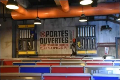 &Agrave; quelle attraction appartient cette file d'attente ?