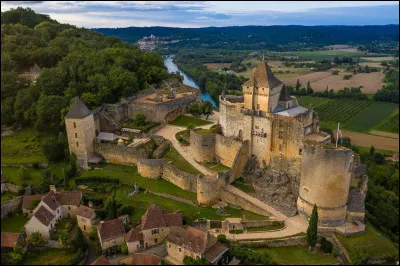 Quel &eacute;tait le r&ocirc;le principal d'un ch&acirc;teau fort au Moyen &Acirc;ge ?