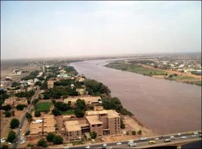 Vue d'une capitale d'Afrique situe au confluent du Nil blanc et du Nil bleu