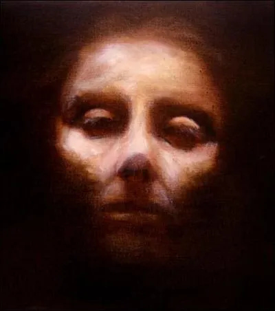 Que demande Alice, la serveuse du bar, en échange de ses confidences sur le passage de l'homme recherché par le pistolero ?