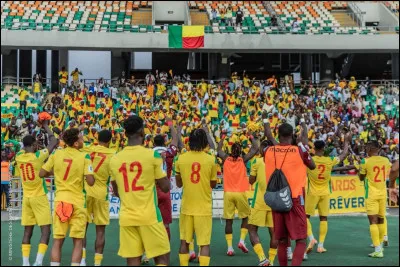 Cite les pays organisant la Coupe du monde 2026.