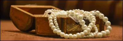 De quelle &eacute;poque datent les plus anciennes bo&icirc;tes &agrave; bijoux ?