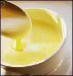 Quels ingrdients se trouvent dans la sauce Hollandaise ?