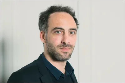 Qui est cet homme politique, cofondateur du parti politique ''Place publique'' ?