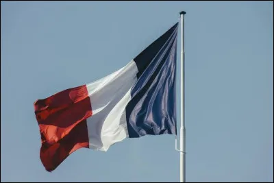 Quel pr&eacute;sident de la Ve R&eacute;publique fran&ccedil;ais a &eacute;t&eacute; surnomm&eacute; "Tonton" ?