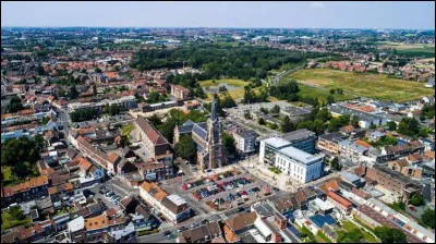 Ville de 40 000 habitants situ&eacute;e &agrave; la fronti&egrave;re belge, limitrophe des villes de Roubaix et Tourcoing :