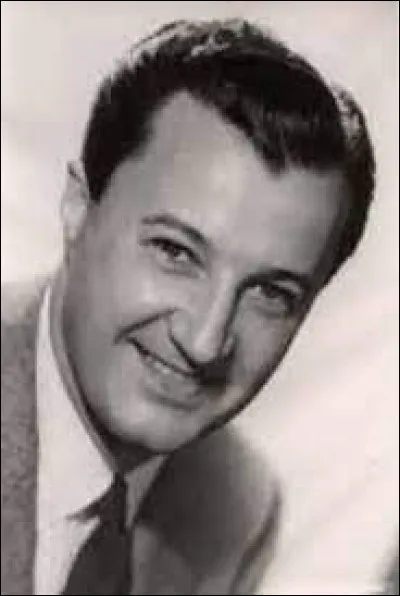 Quelle chanson, enregistrée par André Dassary, devient l'hymne officieux de la France, régulièrement diffusée par les ondes et chantée dans les écoles ?