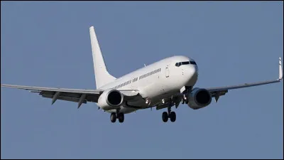 Quel avion de ligne est rest&eacute; le plus longtemps en service commercial ?