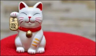 Comment s'appellent les chats japonais porte-bonheur ?