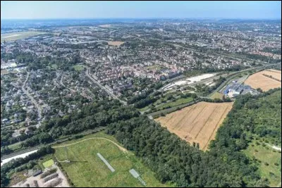 Ville d'&Icirc;le-de-France de 7 000 habitants situ&eacute;e en Essonne, entre Massy et Orly :