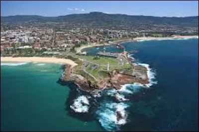 Ville c&ocirc;ti&egrave;re australienne de 200 000 habitants :