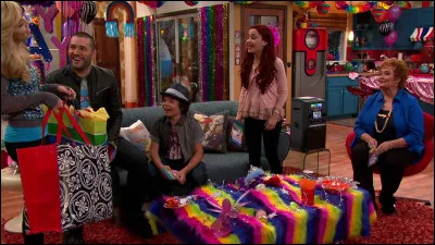 Sam a invent&eacute; une f&ecirc;te dans la s&eacute;rie, comment s'appelle ce jour ?