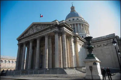 Quelle personnalit&eacute; a &eacute;t&eacute; honor&eacute;e au Panth&eacute;on &agrave; la date du 30 novembre 2021 ?