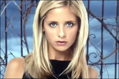 Qui est cette actrice qui joue le r&ocirc;le principal dans la s&eacute;ri&eacute; t&eacute;l&eacute; ''Buffy contre les vampires'' ?