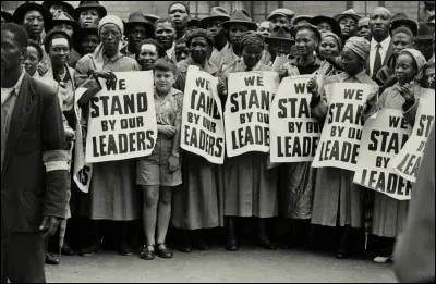 Quelle figure historique prononce, le 20 avril 1964 lors du proc&egrave;s de Rivonia, un c&eacute;l&egrave;bre plaidoyer pour la d&eacute;mocratie et l'&eacute;galit&eacute;, dans le but de lutter contre l'apartheid ?