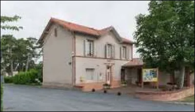 Village de l'arrondissement de Castres, Marzens se situe dans le d&eacute;partement ...