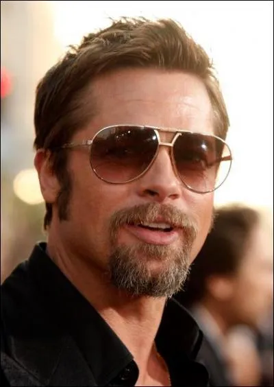 Qui est cet homme en couple avec Angelina Jolie ?