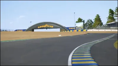 Le Grand Prix de France se dispute sur le circuit Bugatti du Mans.